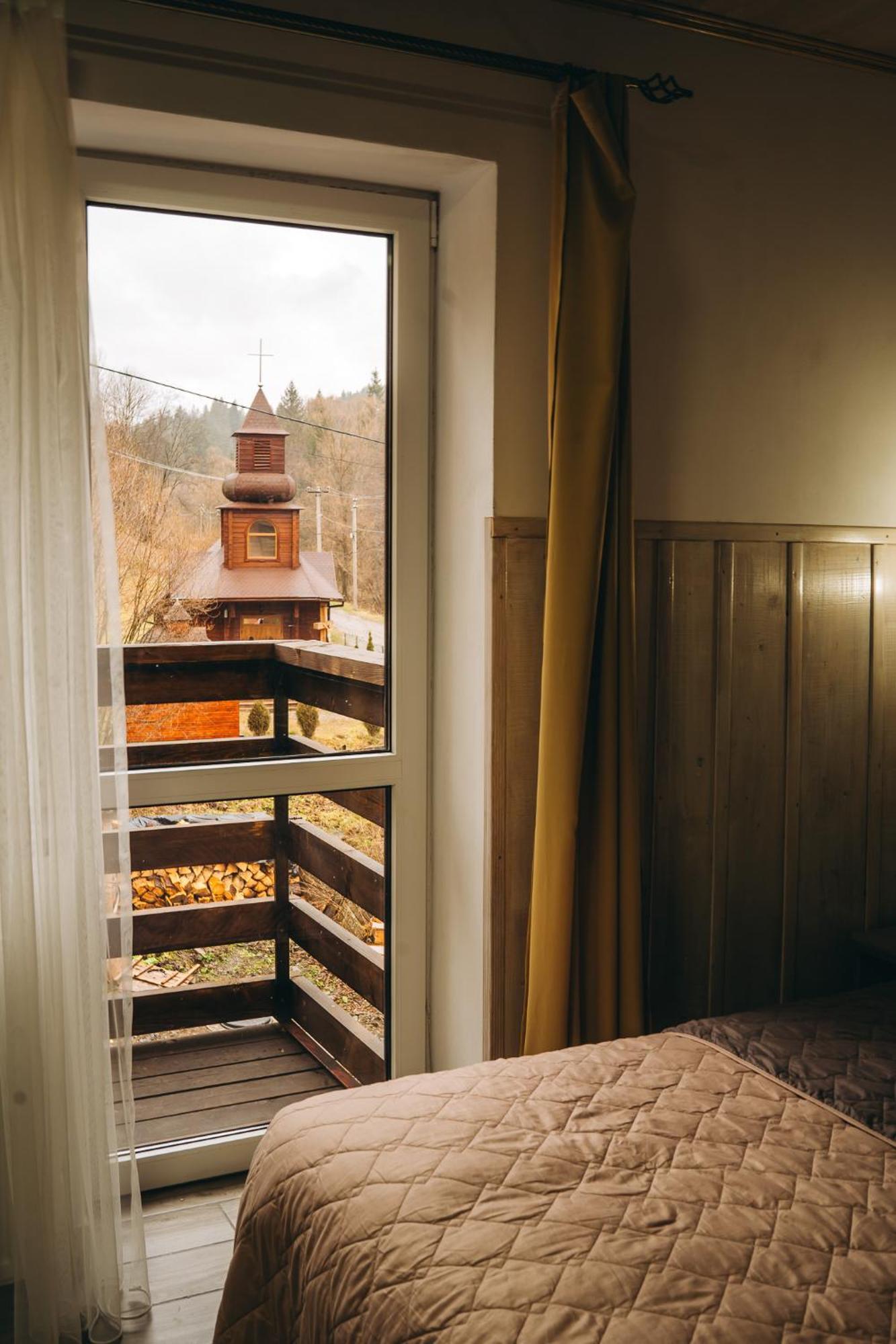 Sv Hotel&Camp Lazeshchyna Eksteriør bilde