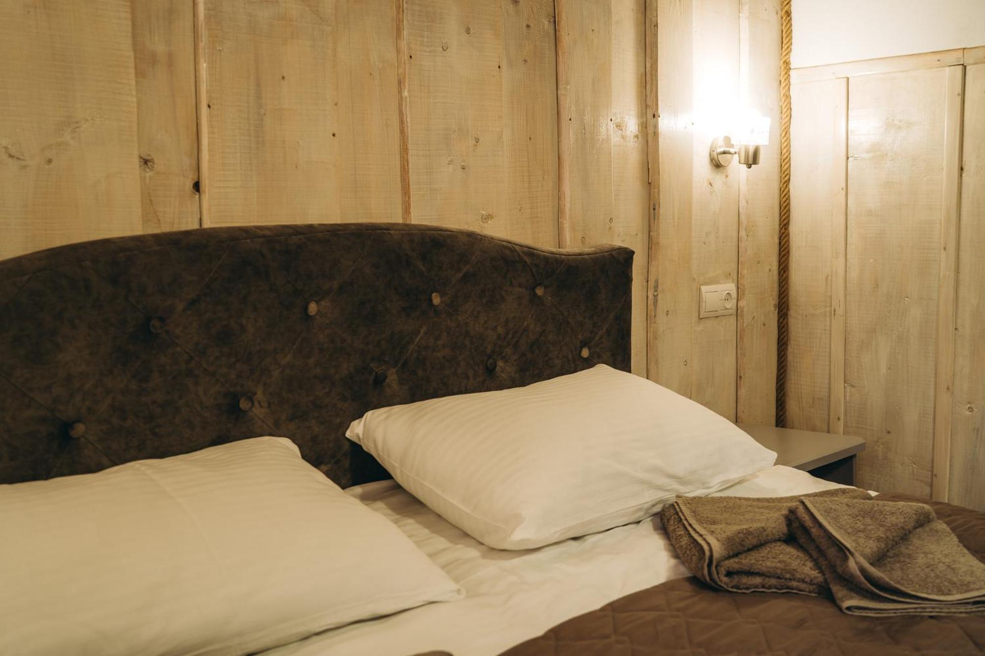 Sv Hotel&Camp Lazeshchyna Eksteriør bilde